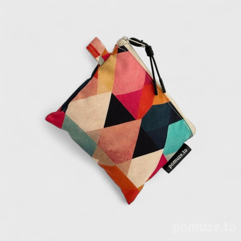 Taštička / S / trojúhelníky